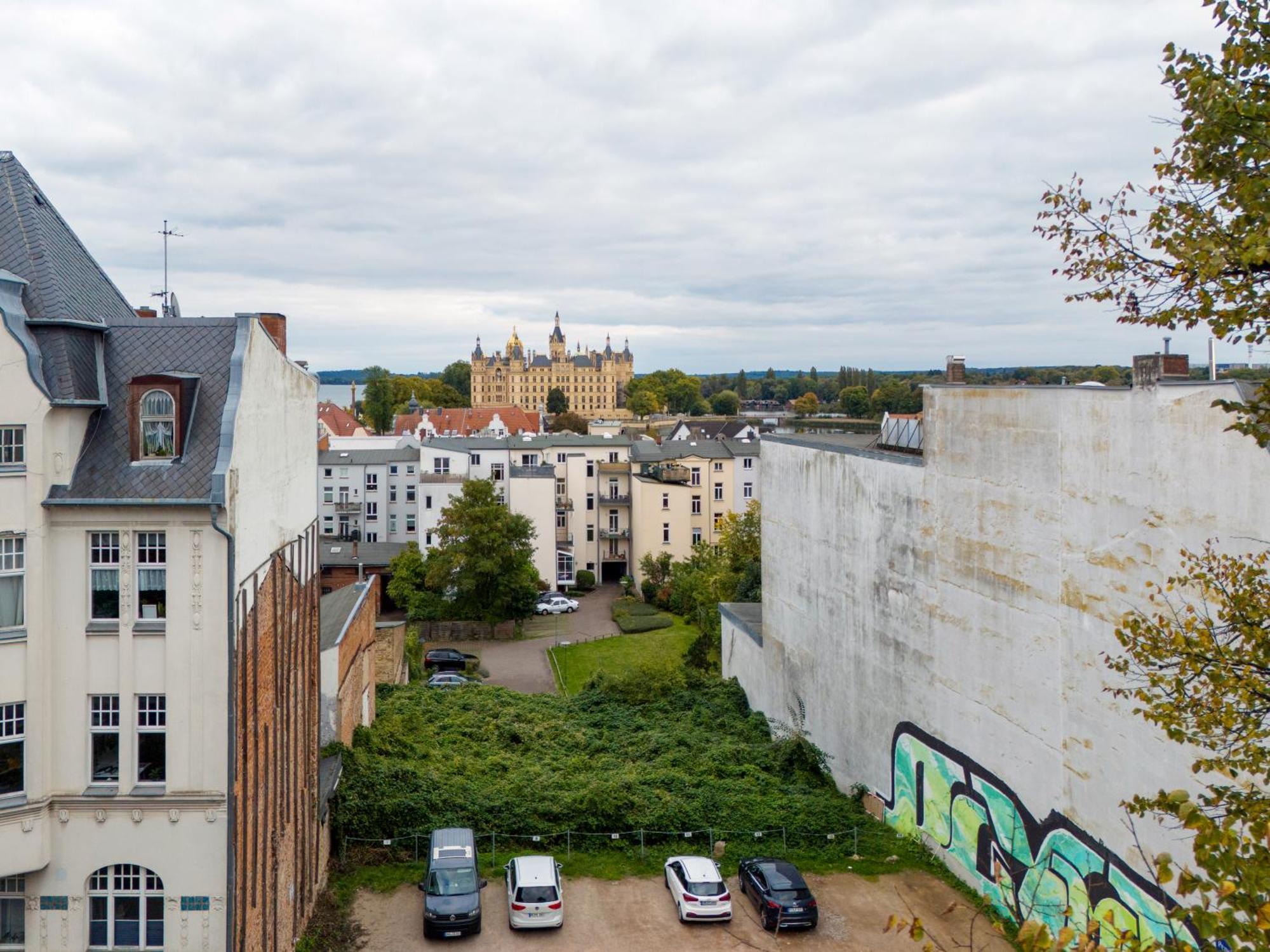 Schlosskoenig - Modernes & Zentrales Apartment Mit Balkon Und Arbeitsplatz Schwerin  Exterior foto