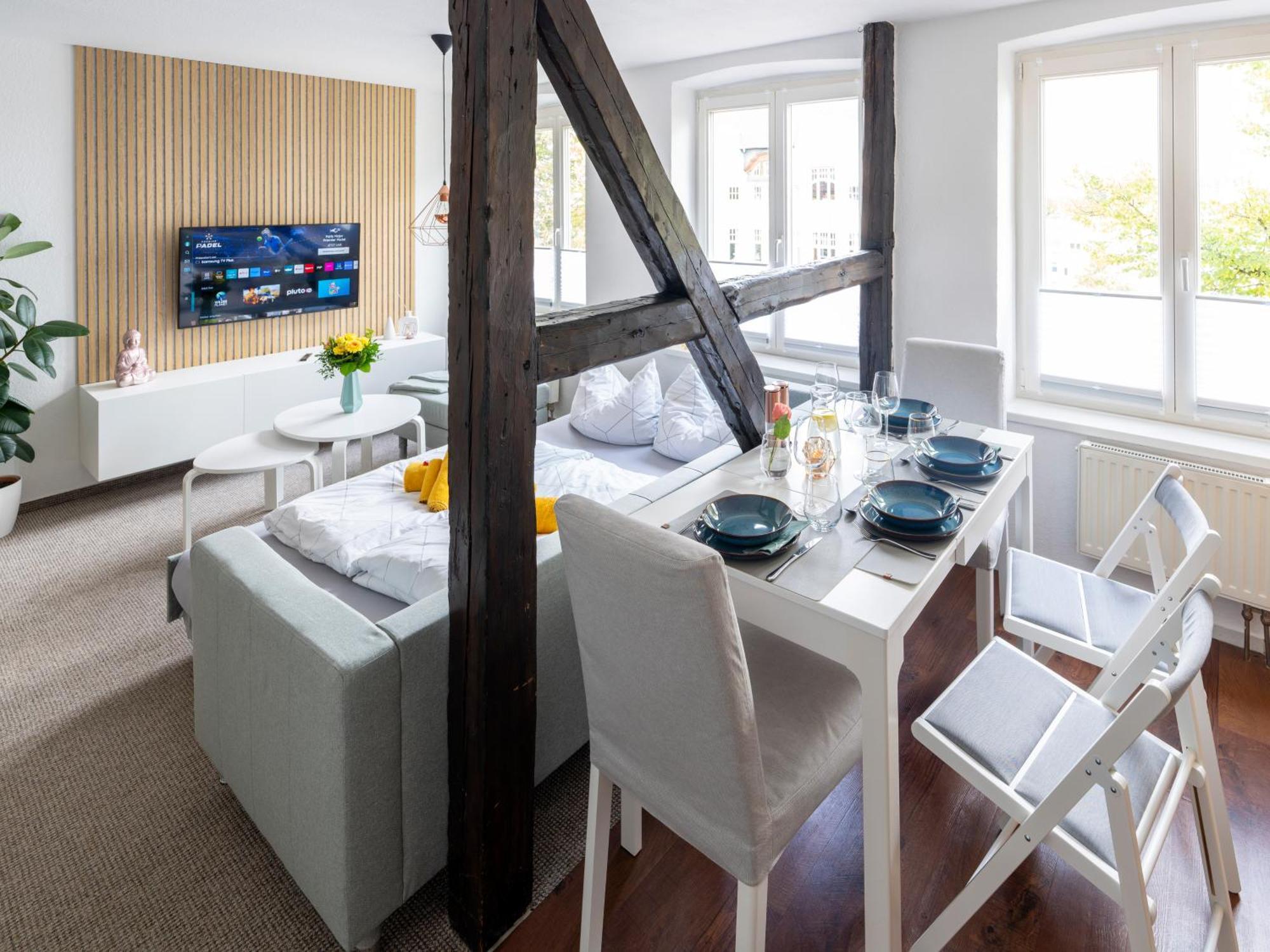 Schlosskoenig - Modernes & Zentrales Apartment Mit Balkon Und Arbeitsplatz Schwerin  Exterior foto