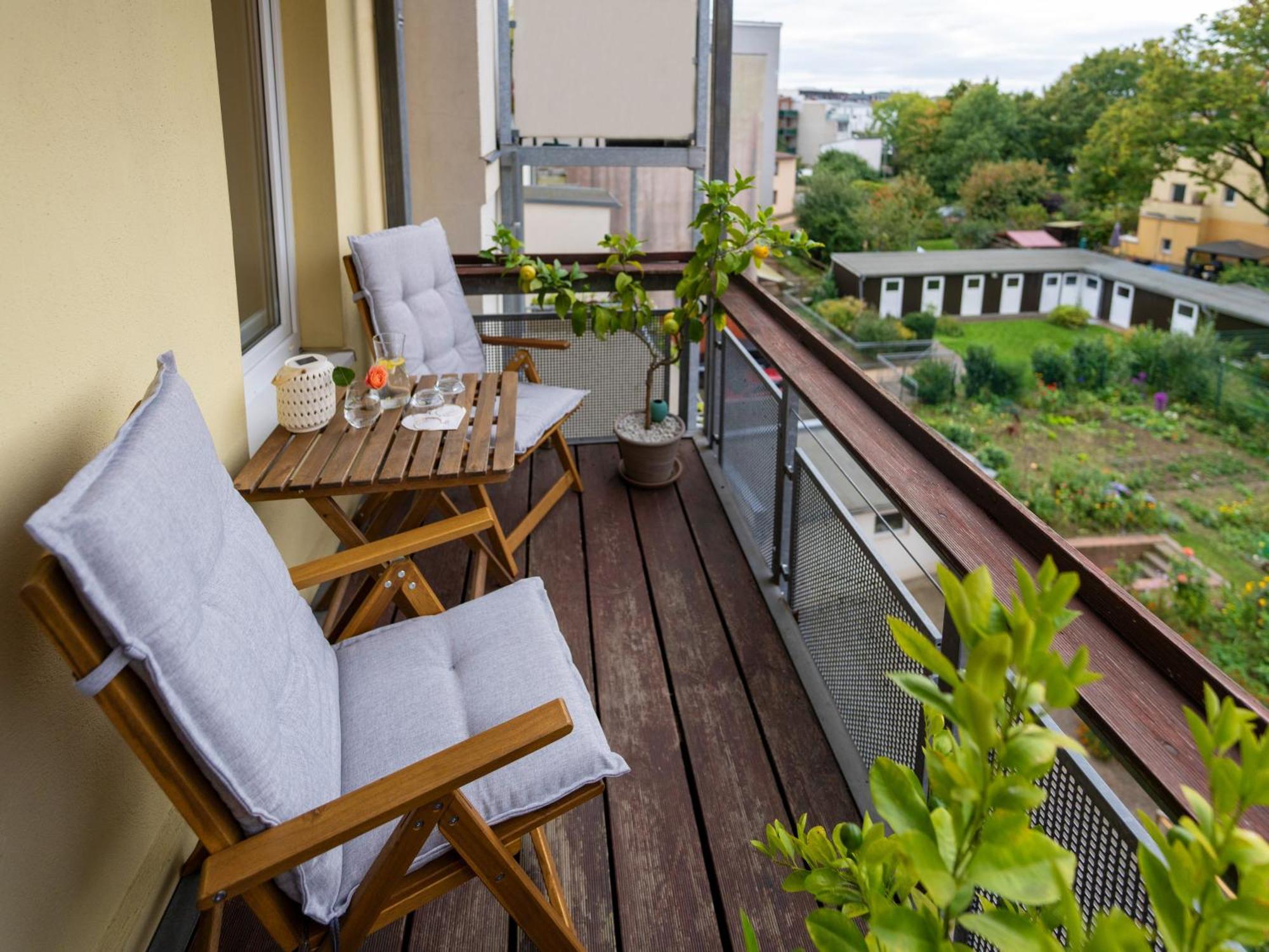 Schlosskoenig - Modernes & Zentrales Apartment Mit Balkon Und Arbeitsplatz Schwerin  Exterior foto