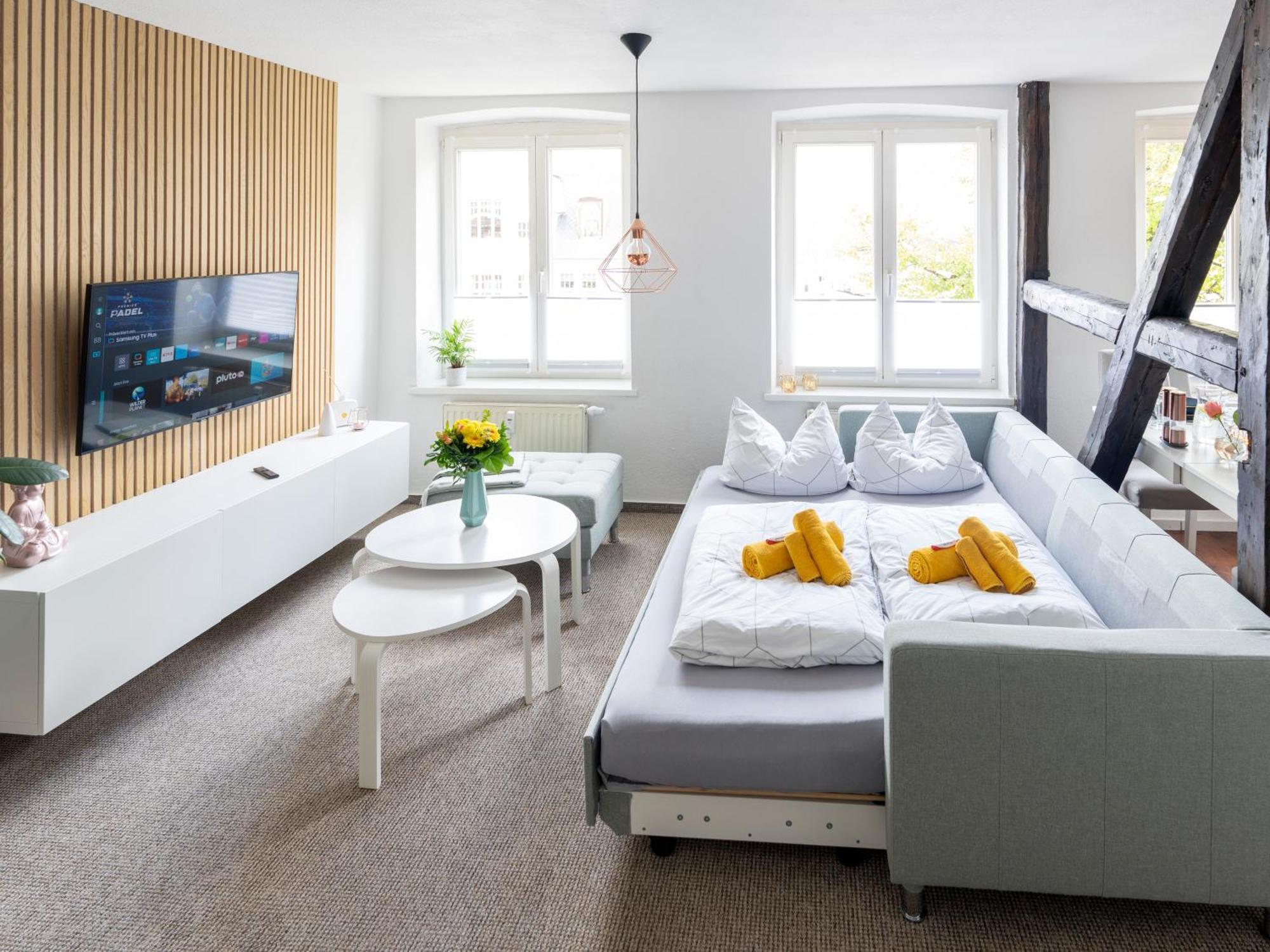 Schlosskoenig - Modernes & Zentrales Apartment Mit Balkon Und Arbeitsplatz Schwerin  Exterior foto