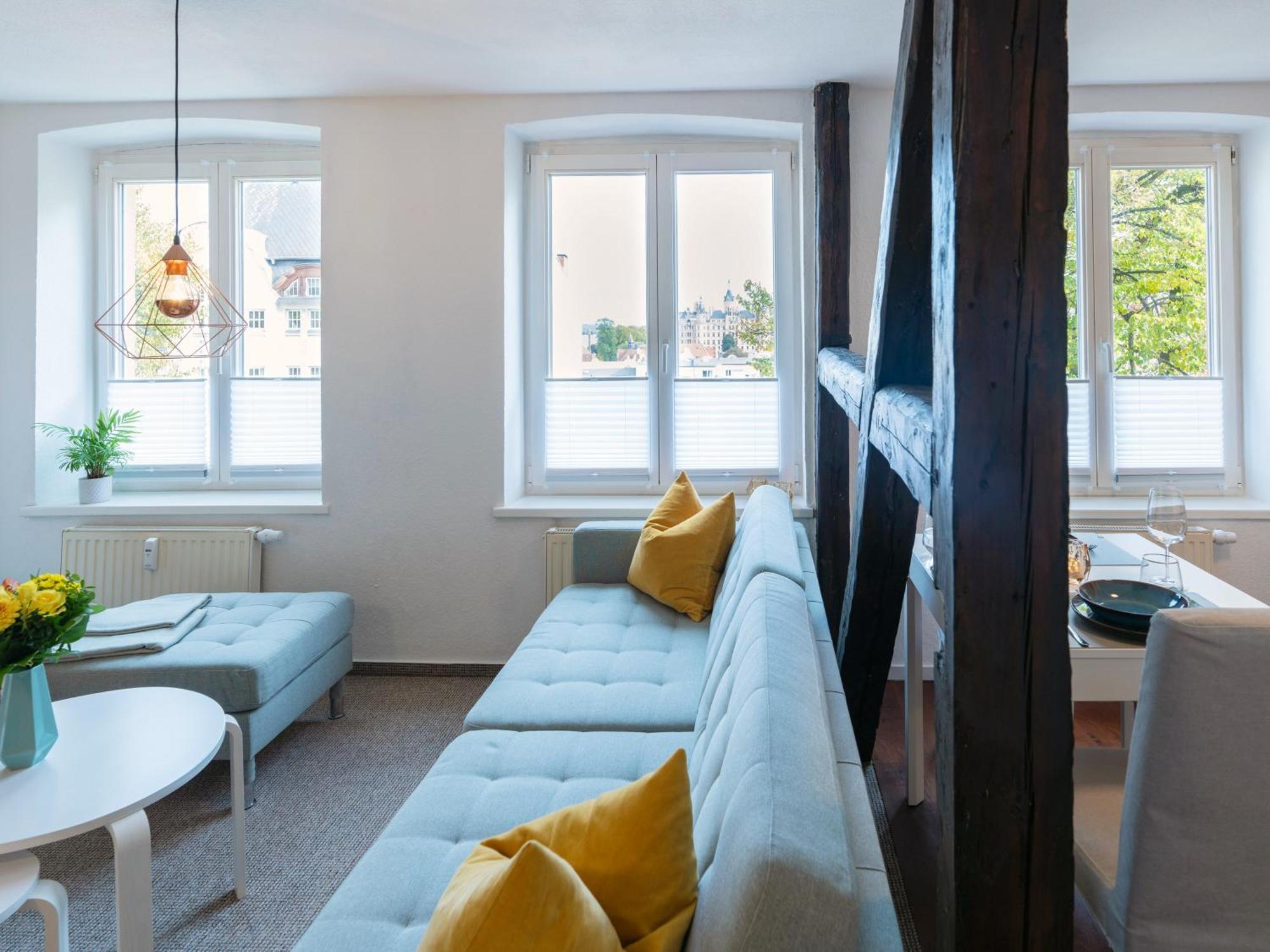 Schlosskoenig - Modernes & Zentrales Apartment Mit Balkon Und Arbeitsplatz Schwerin  Exterior foto